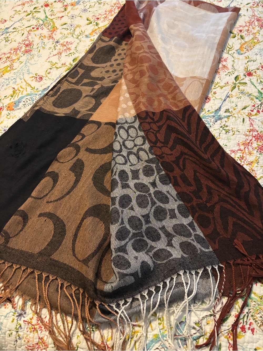 Womens Multi-Tone Patterned Fringed Scarf - Brown/Black
